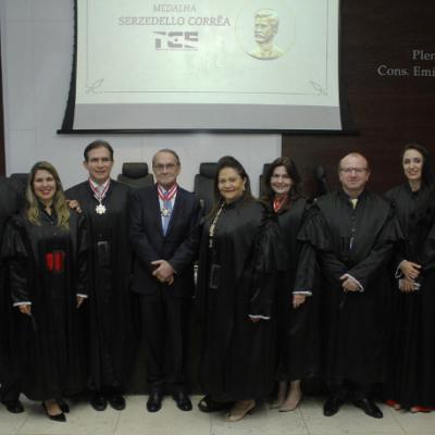 Medalha Serzedello Correa Ao Des Milton Nobre 1