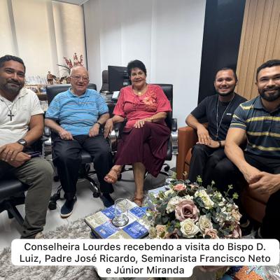 Conselheira Lourdes Recebendo A Visita Do Bispo D. Luiz Padre Jos Ricardo Seminarista Francisco Neto E Jnior Miranda