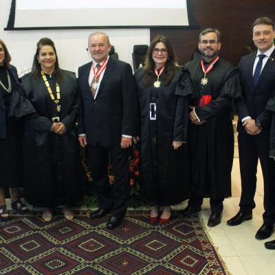 Medalha para o Deputado Martinho Carmona